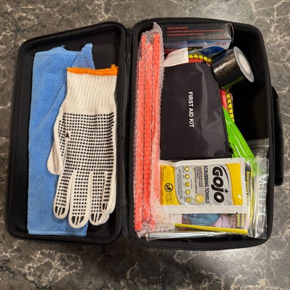 NEW Mazda Roadside Assistance Kit (OEM) - Picture 9 of 10